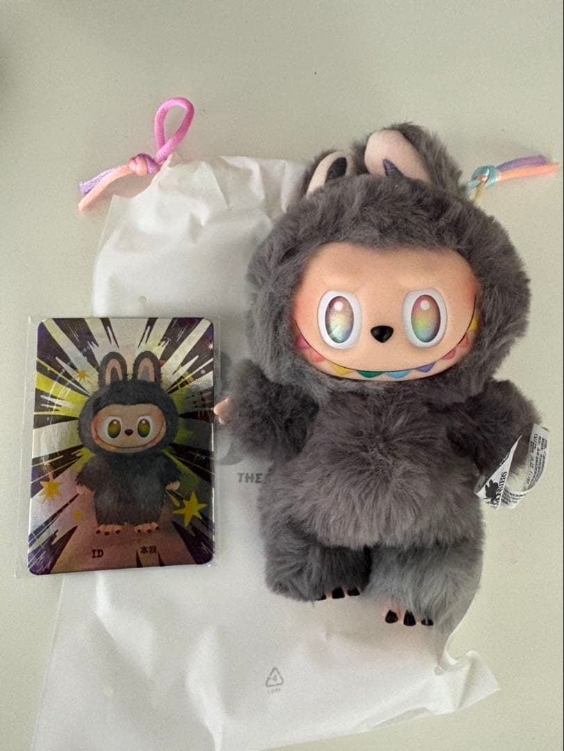 ラブブLABUBU Big into Energy シークレット