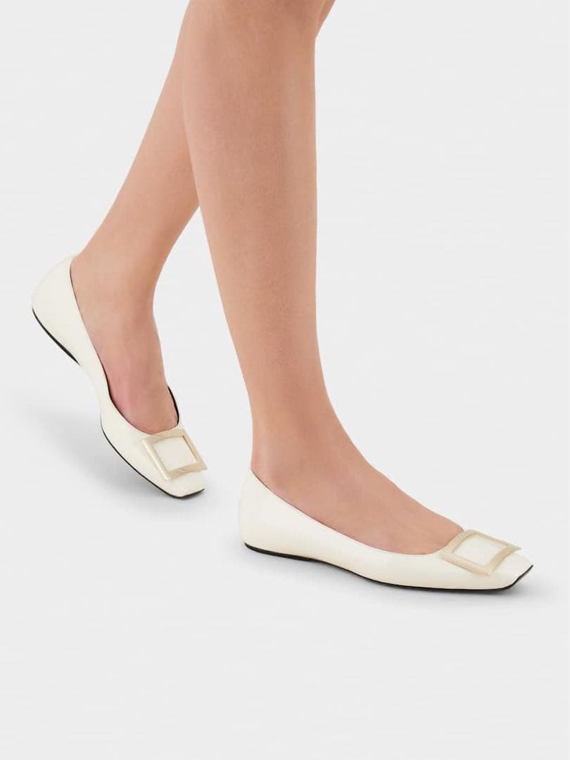 専用＊＊ ロジェヴィヴィエ　トランペット パテントレザー バレリーナ