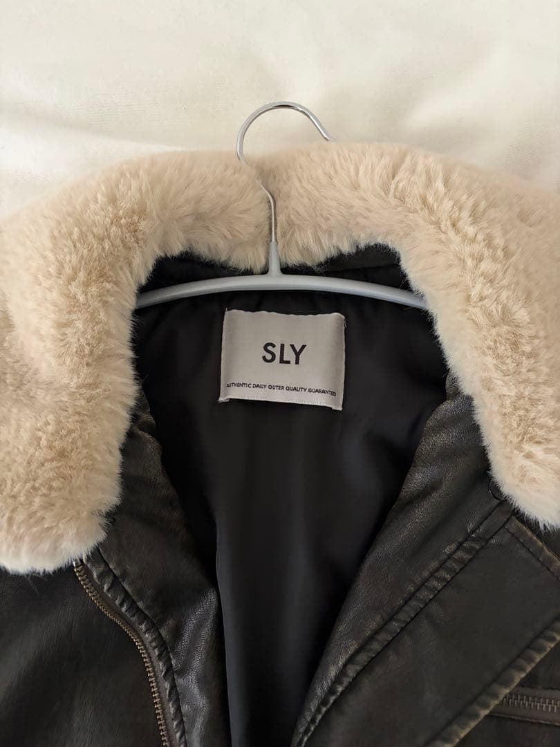 SLY ヴィンテージ フェイクレザー ショート ブルゾン