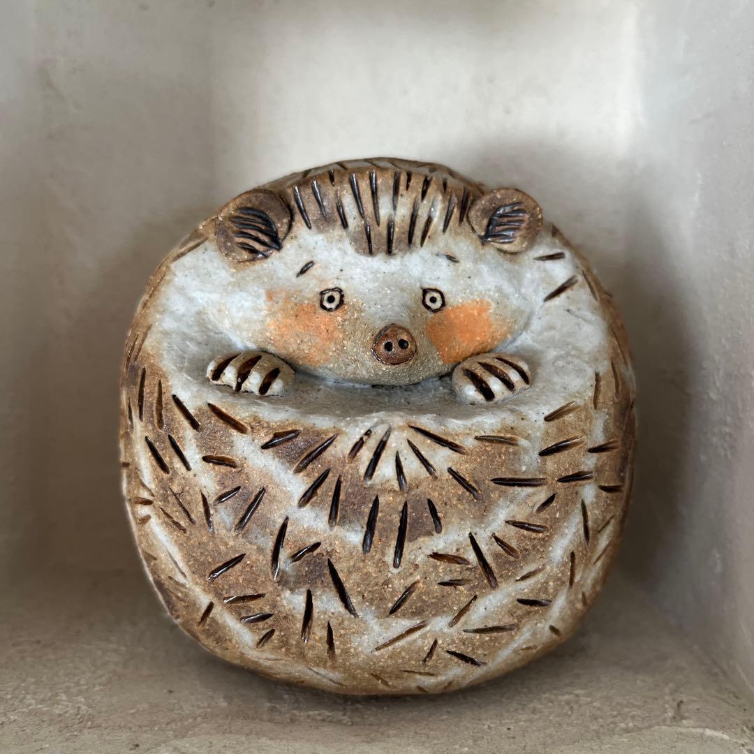 かとうゆみさん　陶器 置物　花器　ハリネズミ