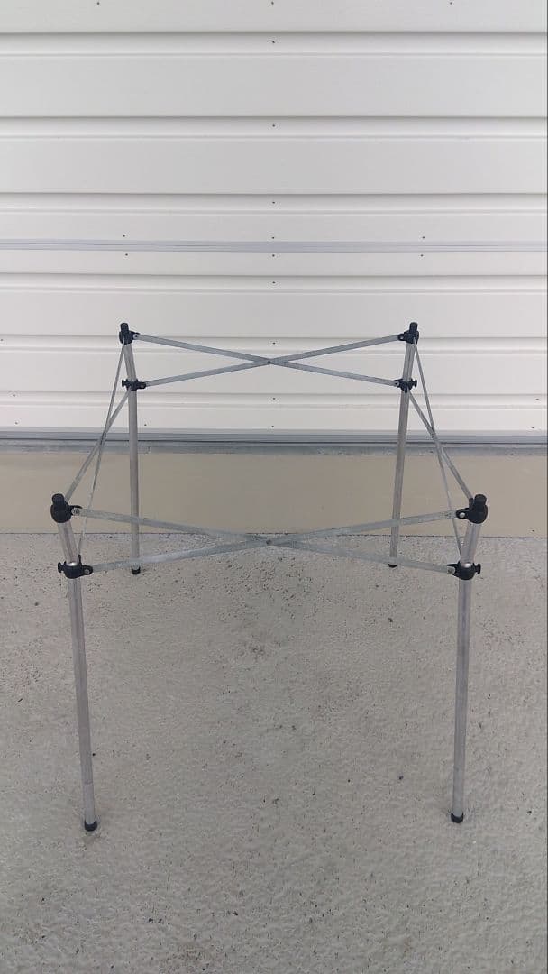 ラレマンド・ウッドロールテーブル焼印無し