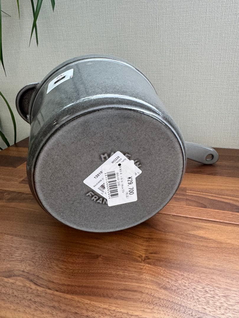 いずぴい様用【新品未使用】STAUB スープポット18cm