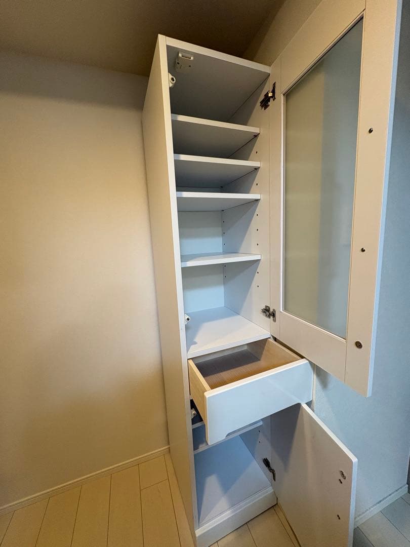 スリム食器棚　W40cm ホワイト！送料込み！