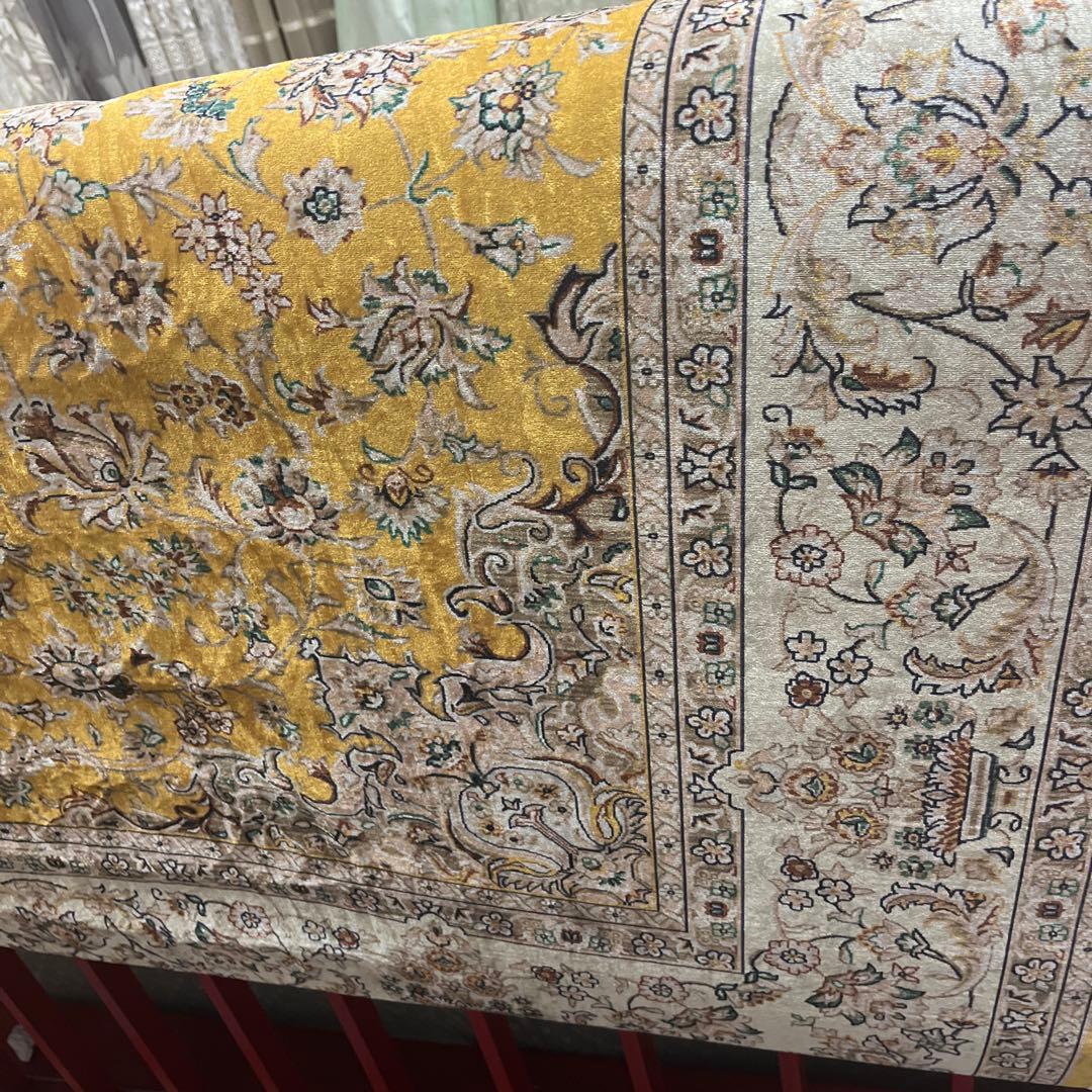 新品　ペルシャ柄プリントアクセントラグ ゴールド　140×200cm
