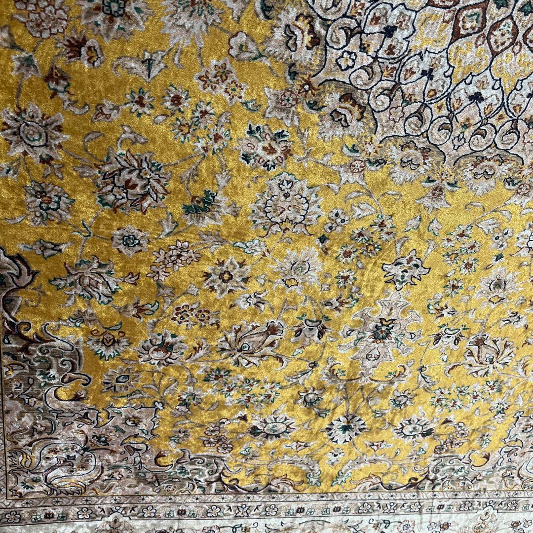 新品　ペルシャ柄プリントアクセントラグ ゴールド　140×200cm