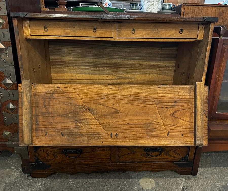 朝鮮古民藝 李朝家具 小ぶりなバンダジ 蝙蝠象嵌 李朝箪笥 無垢材 時代家具