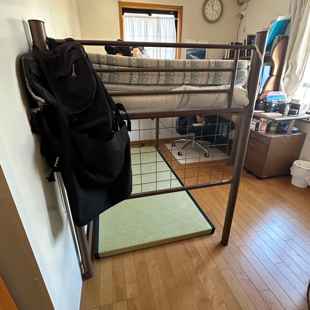 パイプベット　ブラウン　机下に置けます。説明書付　4段階　引き取りお願いします。