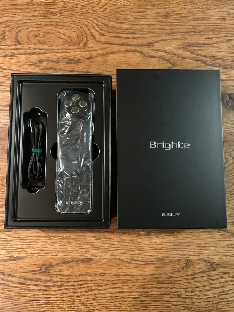 Brighte ELEKI LIFT 美顔器