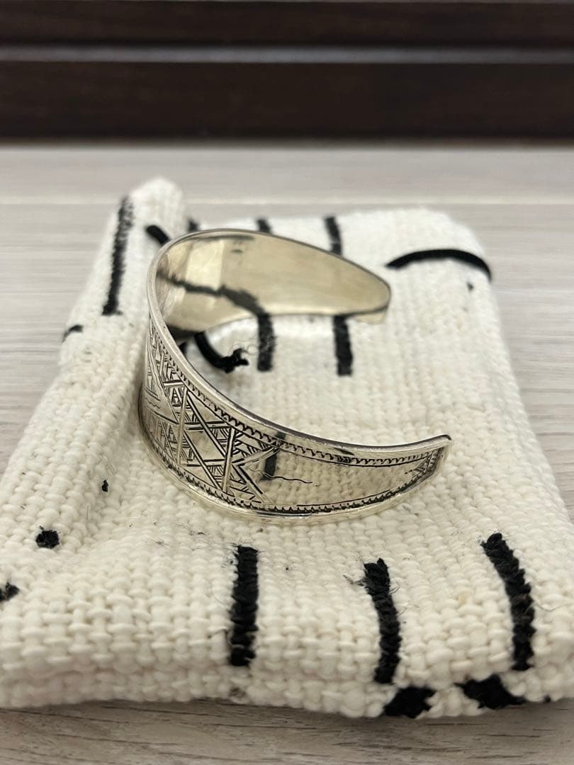 【完売品】ADAWAT'N TUAREG Affo ブレスレット バングル