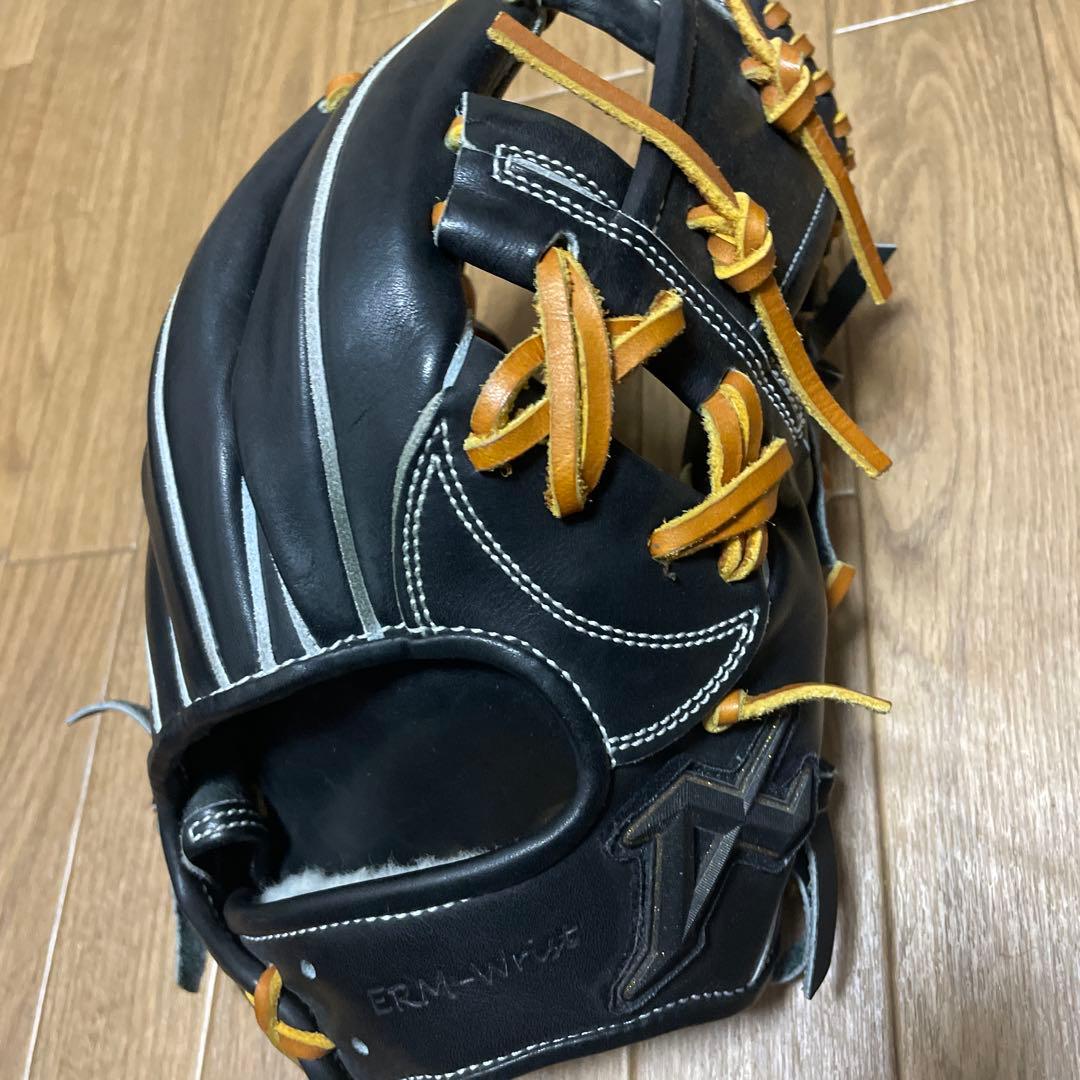 アトムズ硬式用グローブ