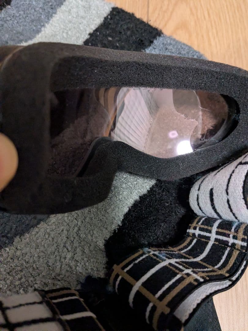 デサント スノーウェア Mサイズ 未使用品　黒ピンク　ゴーグル　ヒップパッドつき