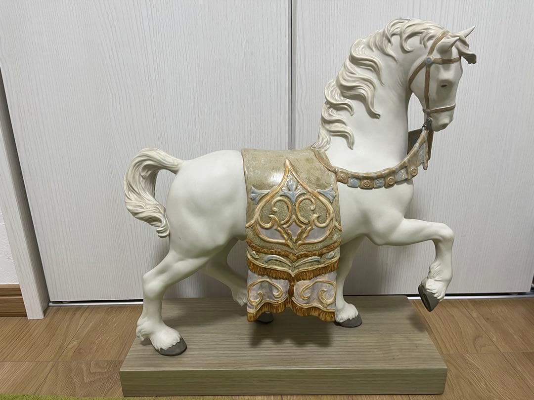 リヤドロ　LLADRO 威武堂々　馬　午　ウマ　置物　艶消　絶版