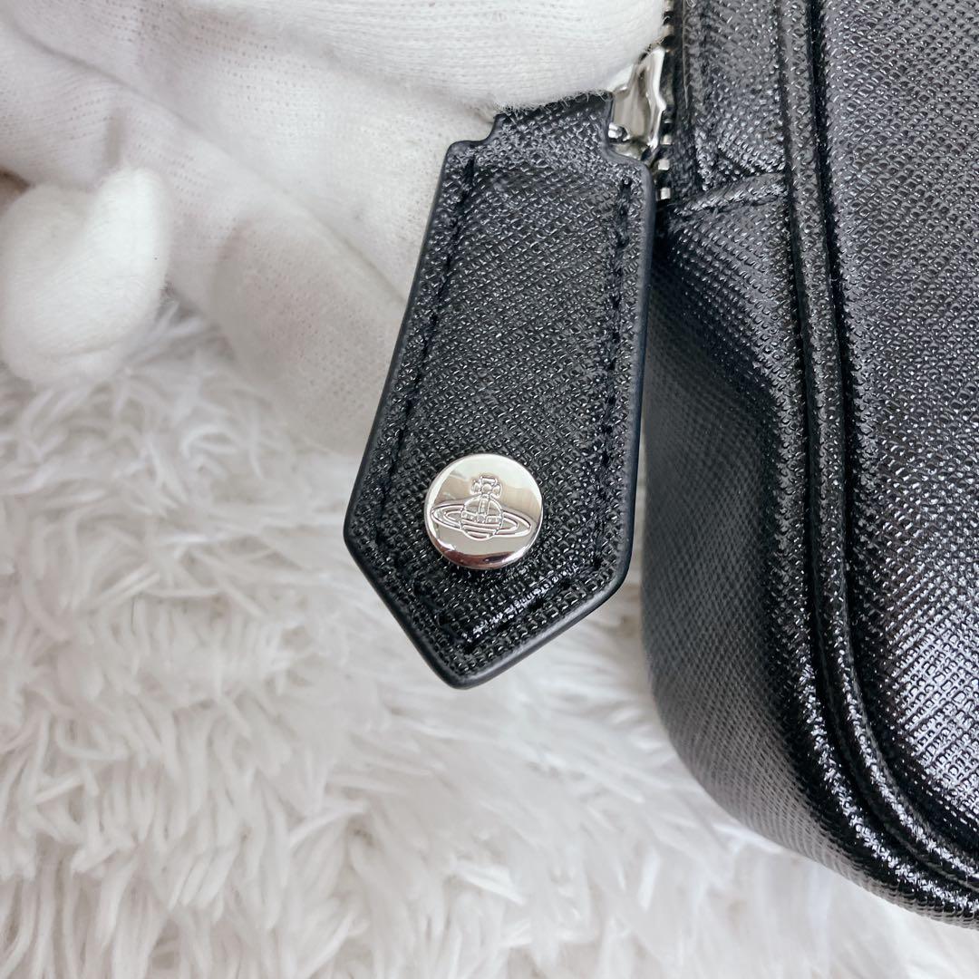 未使用級✨ヴィヴィアンウエストウッド ポーチ　小物入れ　ディアマンテ　レザー　黒