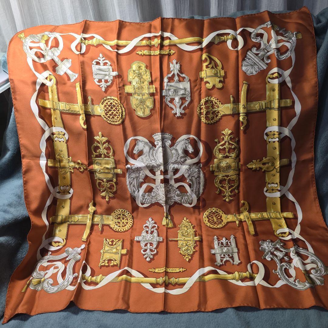 エルメス　スカーフ　カレ (Ferronnerie)