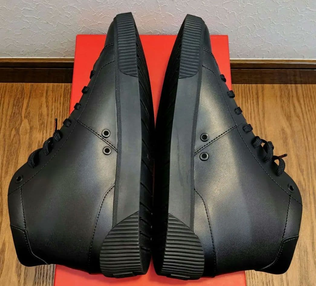 メ*ー様 HUGO BOSS　ヒューゴボス　ハイカット　レザースニーカー　EU4