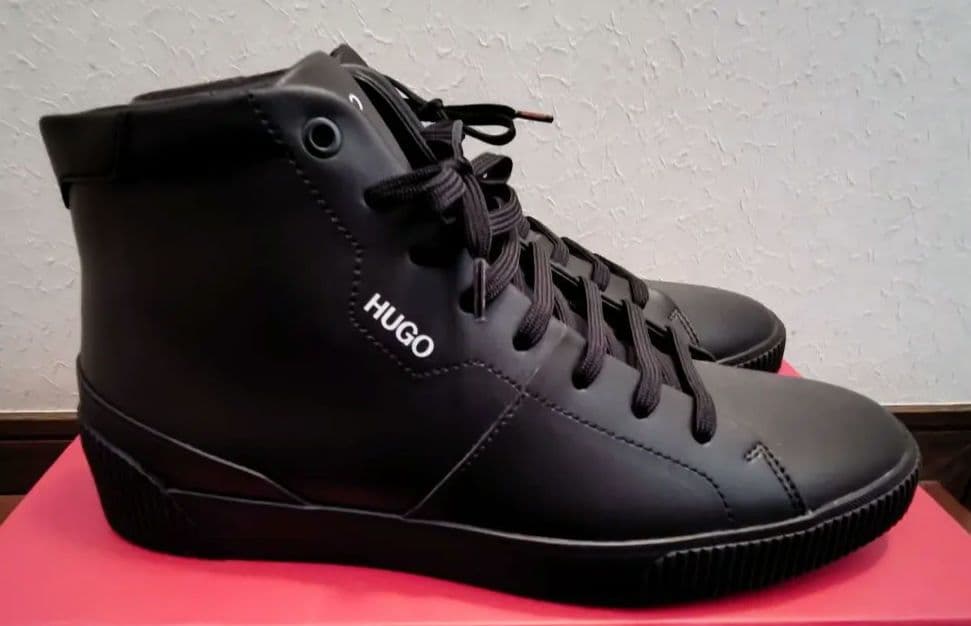 メ*ー様 HUGO BOSS　ヒューゴボス　ハイカット　レザースニーカー　EU4