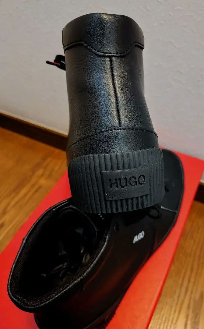 メ*ー様 HUGO BOSS　ヒューゴボス　ハイカット　レザースニーカー　EU4