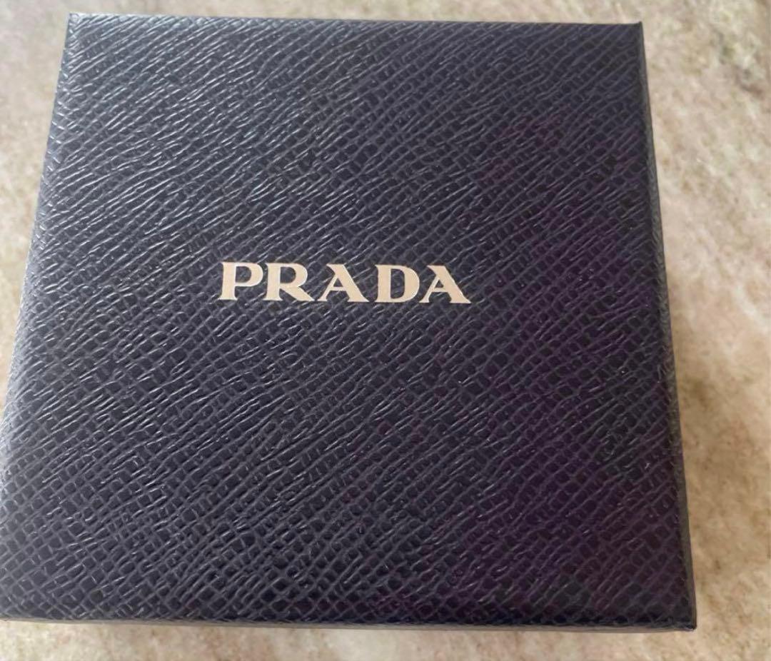 Prada メンズ　ブレスレット