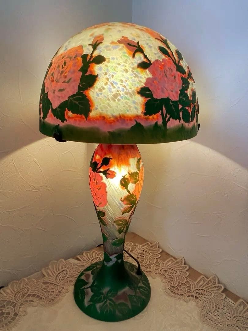 ガレ風　薔薇柄　アール・ヌーヴォーランプ