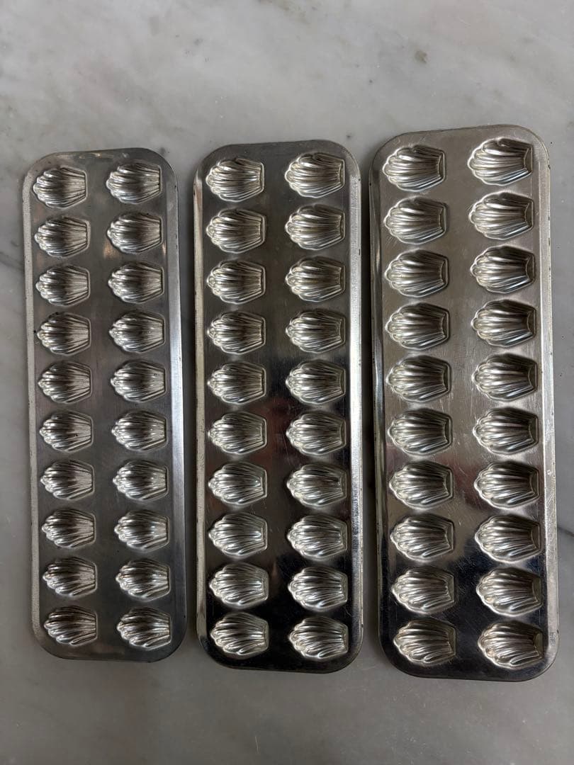 フランス製プチマドレーヌ型 20穴