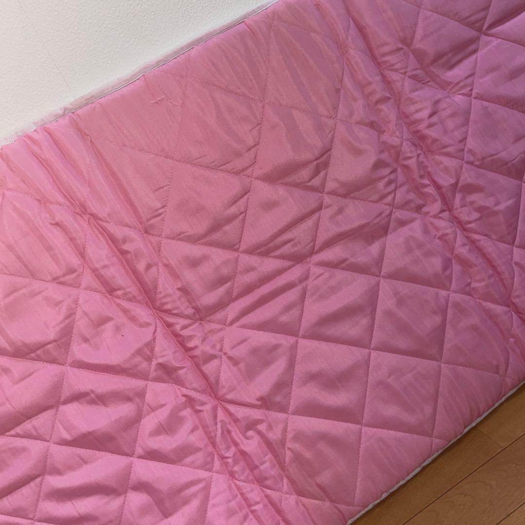 HELLO KITTY ハローキティ　お昼寝マット　厚手　折り畳み式　敷布団