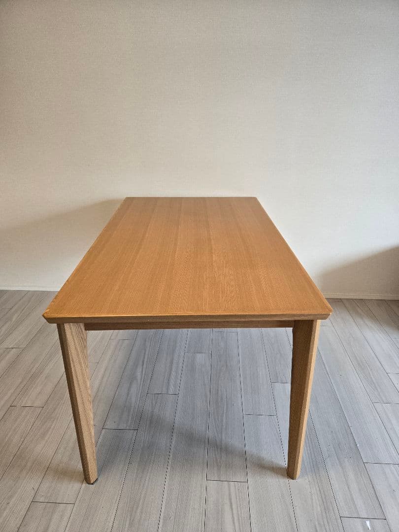 ニトリ　ダイニングテーブル　ロレイン5H 135