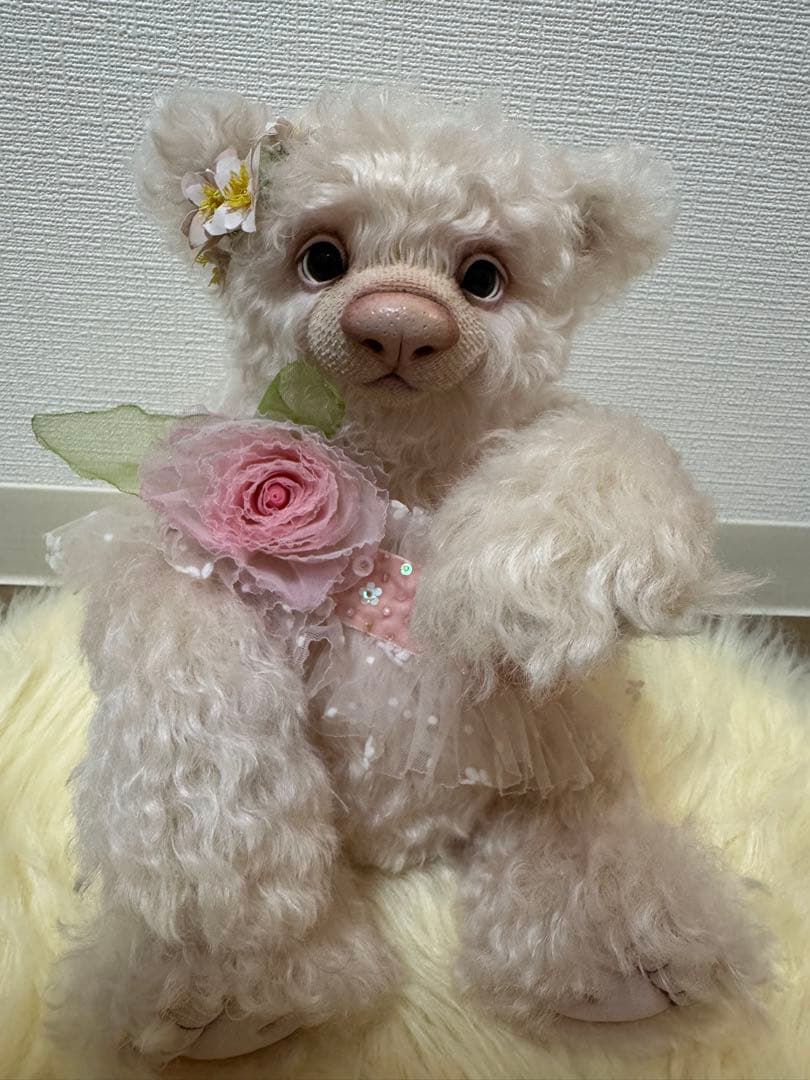 海外作家様作　ハンドメイド　ピンクのテディベア