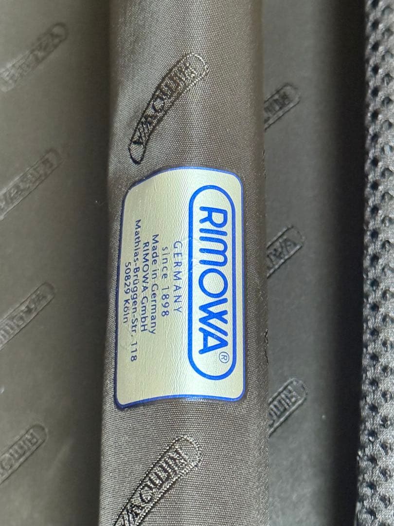 一回使用 リモワ トパーズ チタニウム 35L 機内持ち込み 超美品