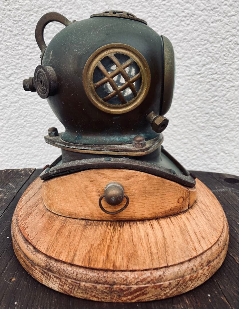 潜水ヘルメット　銅製オブジェ アンティーク インテリア　置き時計