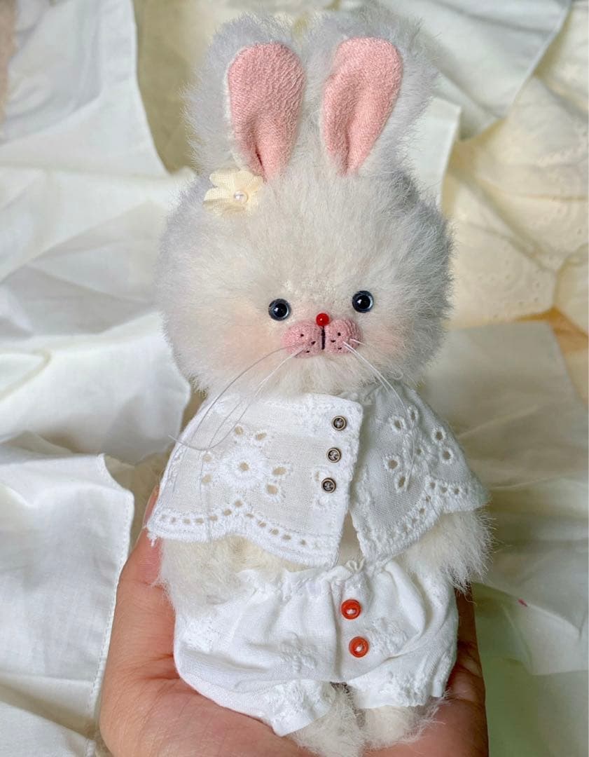 キュートなベイビーバニー ぬいぐるみ アーティストベア 海外作家様 ハンドメイド