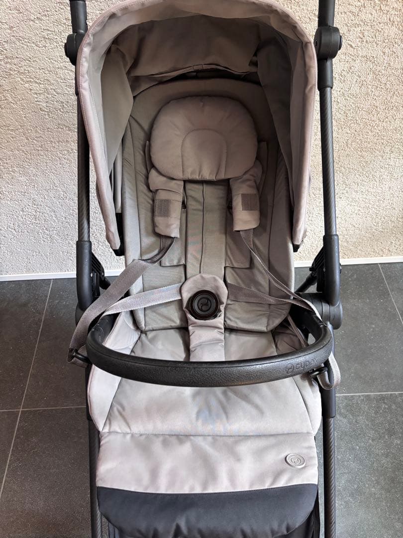 【カップホルダー付】サイベックス cybex MELIO カーボンソーホーグレー