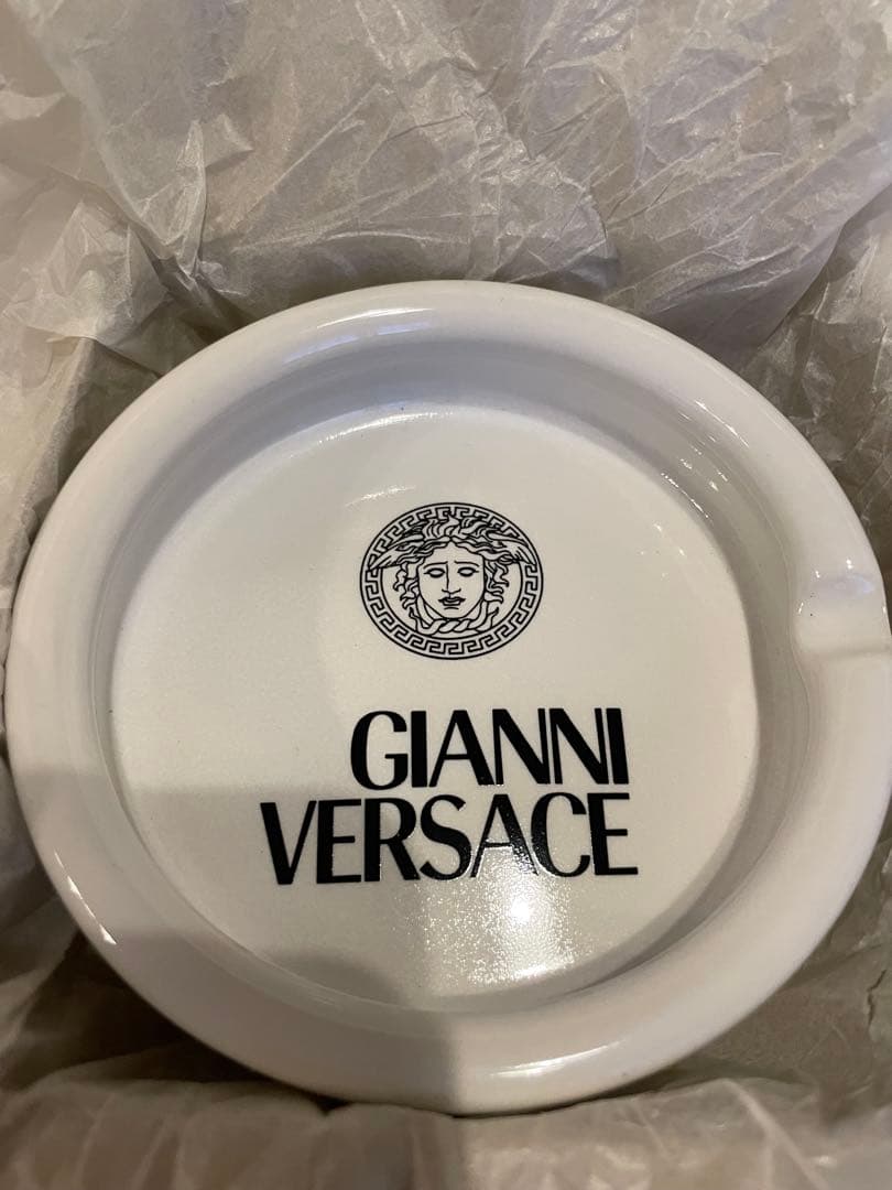 新品箱入り非売品ヴェルサーチVERSACE灰皿