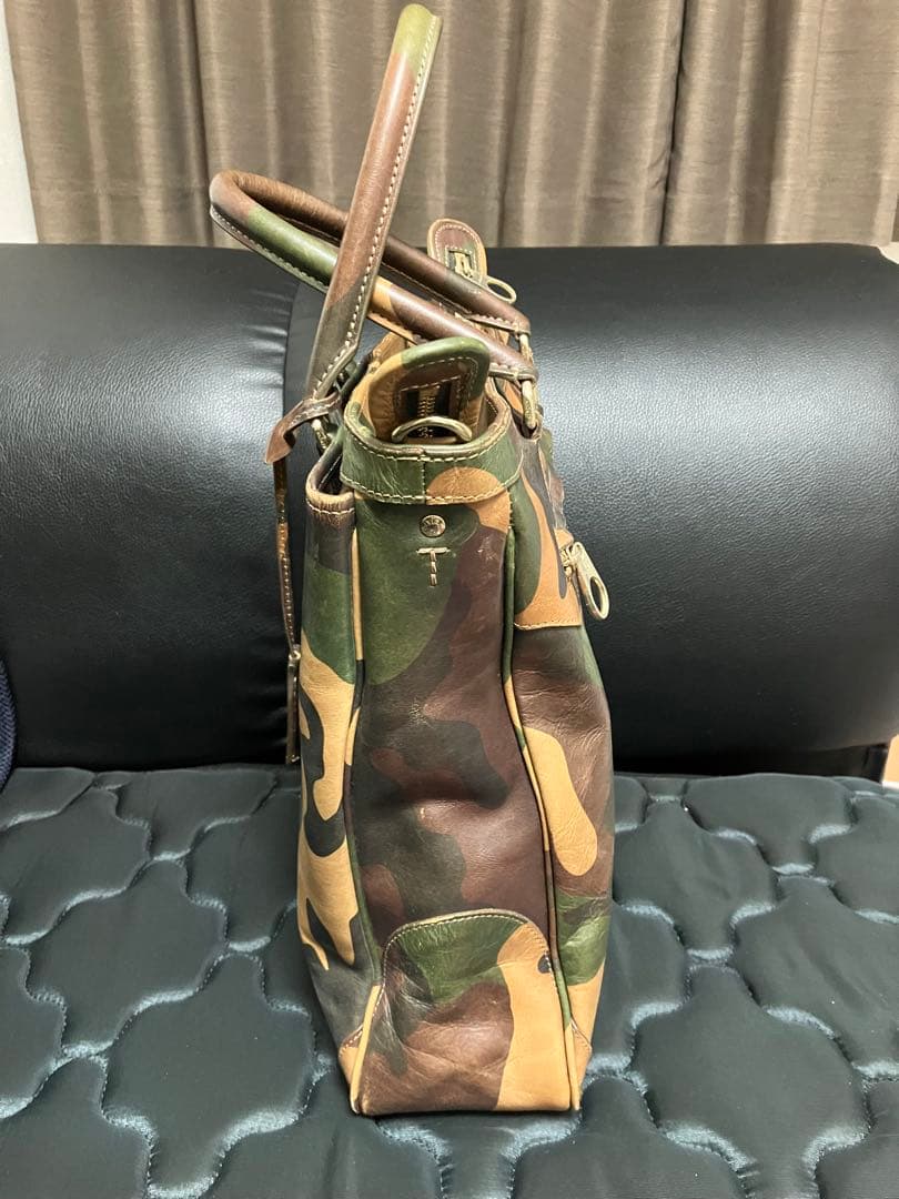 aniary カモフラ柄　迷彩デザイン レザートートバッグ　A4 メンズ