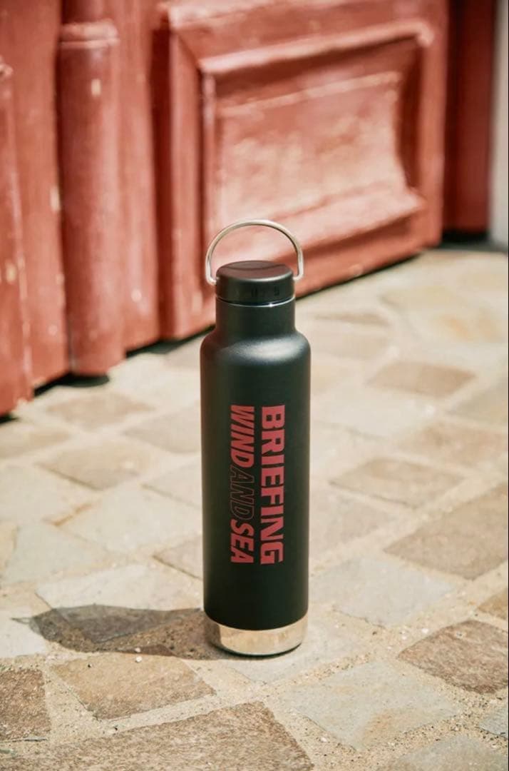 BRIEFING WIND AND SEA ボトル