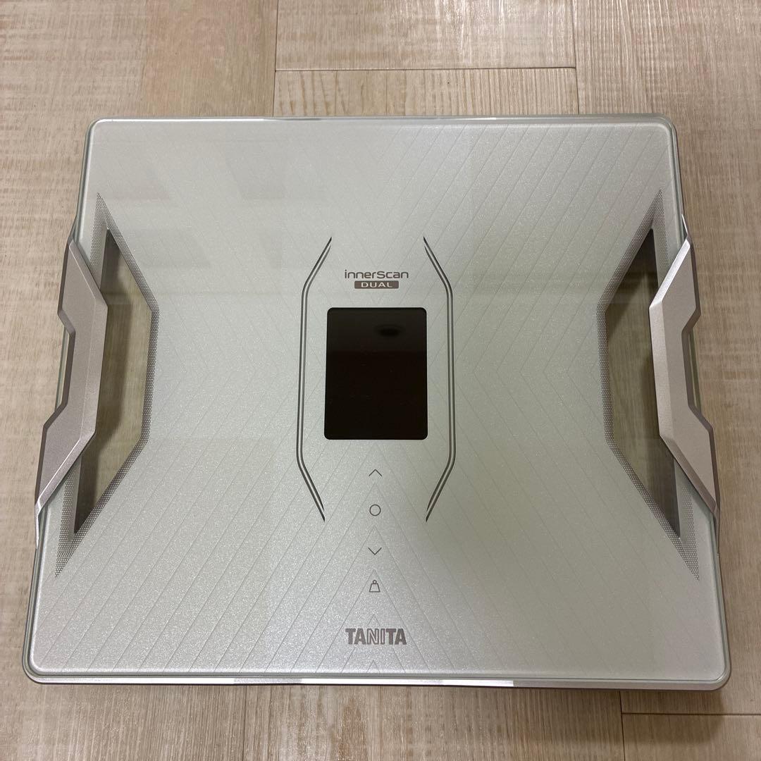 美品 タニタ 体組成計 RD-912 シルバー TANITA