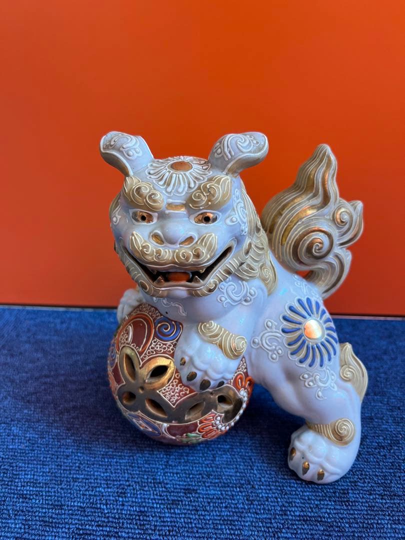 1107九谷焼　玉乗り 獅子 太吉　狛犬 シーサー 置物 開運 魔除け 縁起物