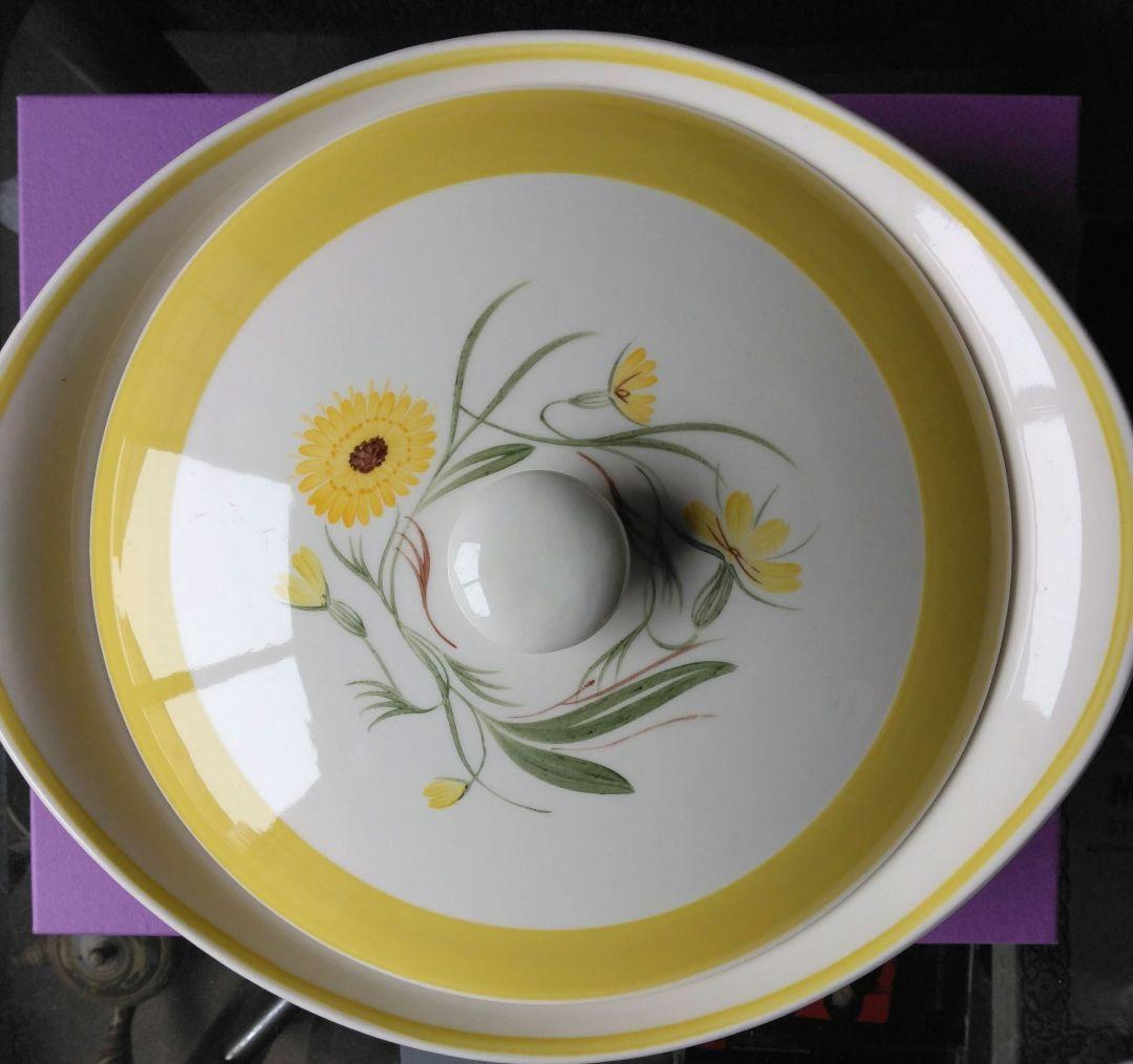 Susie Cooper Tureen　蓋付きボウル