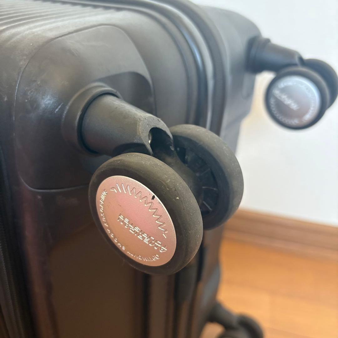 アメリカンツーリスター スーツケース キュリオ Curio Mサイズ75/91L