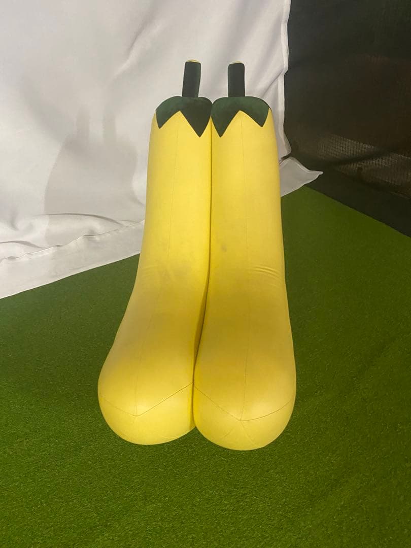 バナナ型ロッキングチェア