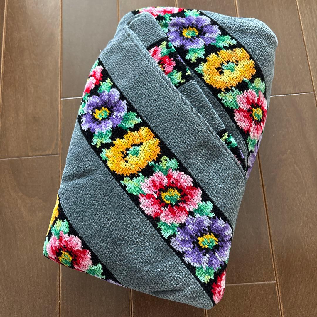 未使用　フェイラー　バスタオル　アネモネ　FEILER 花柄　グレー系