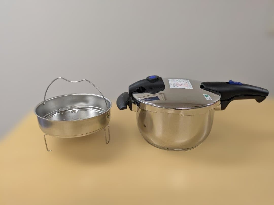 ☆新品超美品☆Fisslerブルーポイント圧力鍋 4.5L（ IH200V対応）