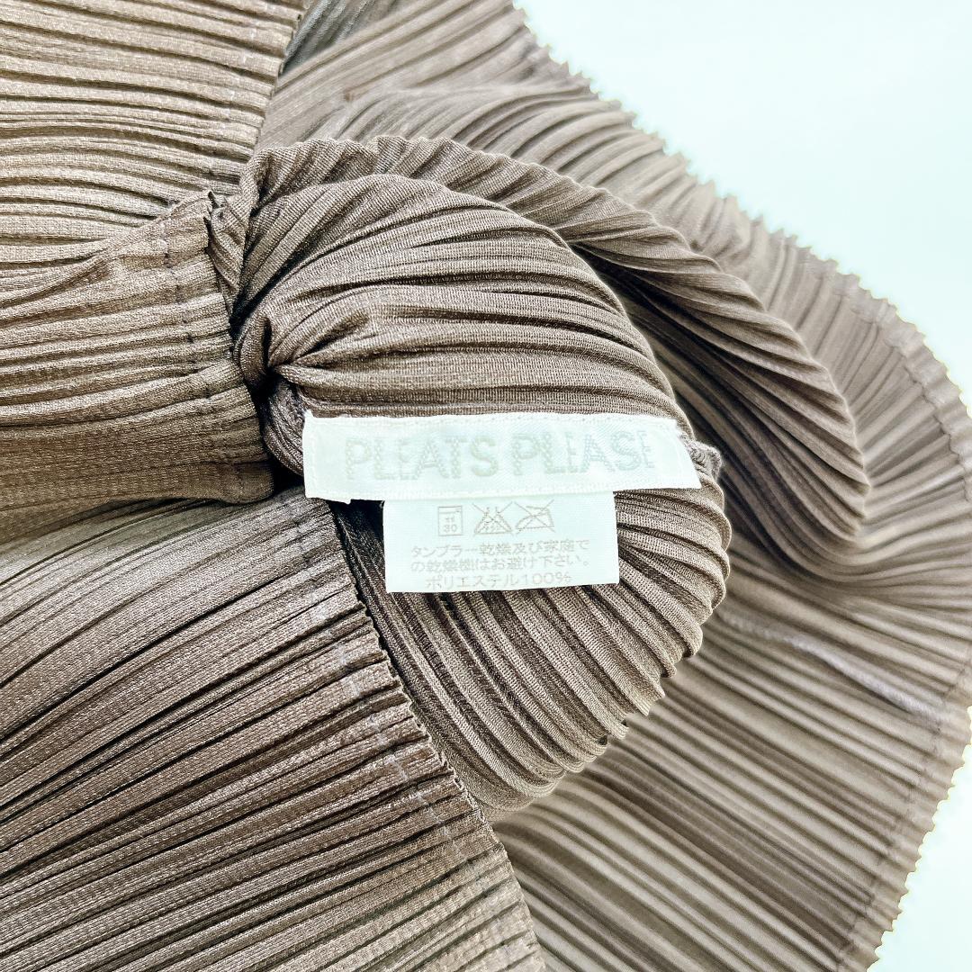 極美品 イッセイミヤケ プリーツプリーズ 半袖 ブラウス シャツ 3 L 茶