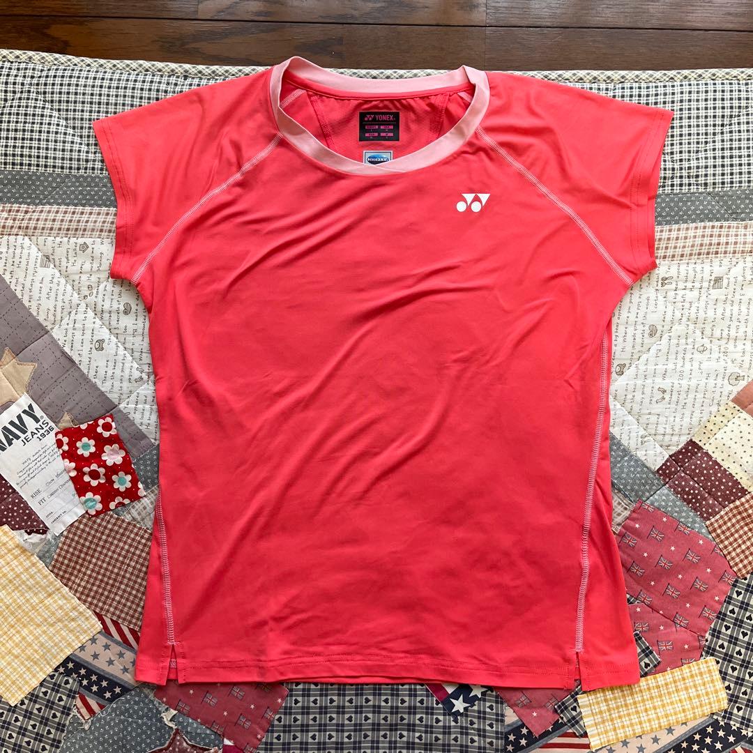 お値下げしました！YONEX テニスウェアピンク Tシャツとベージュスカート