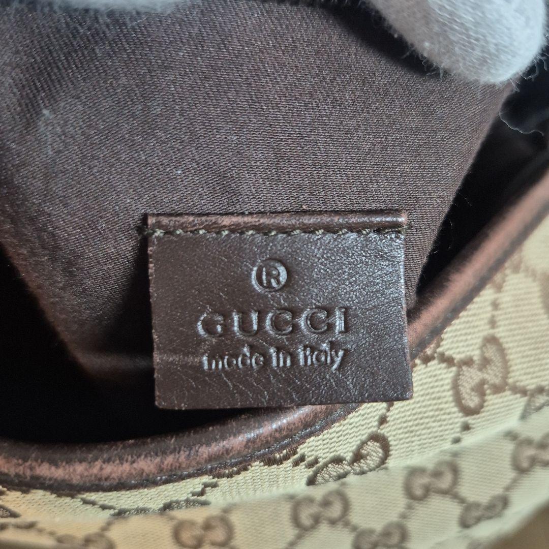 GUCCI　グッチ　ポーチ　保管袋　付き
