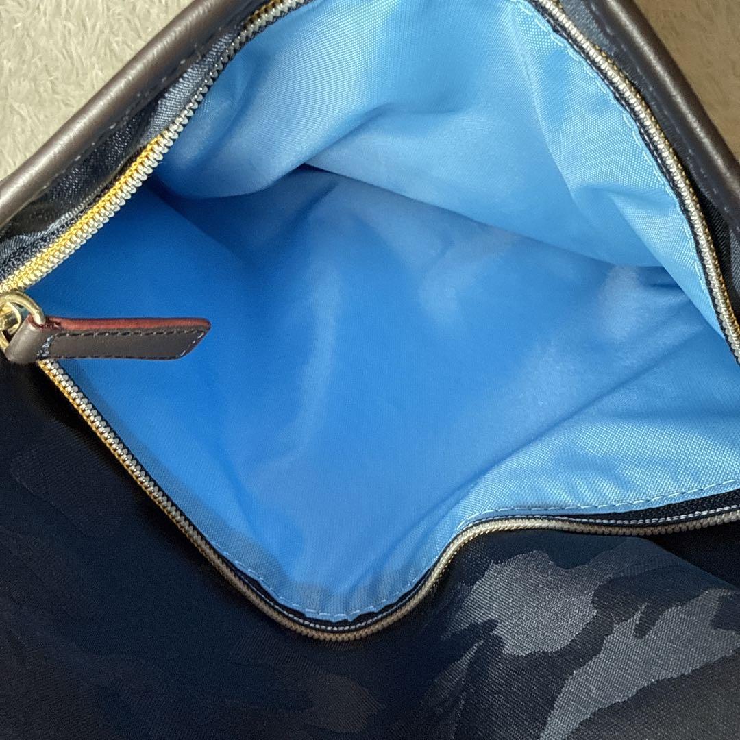 美品✨スワニー　迷彩柄　キャリーケース　車輪ストッパー付 トートバッグ 四輪