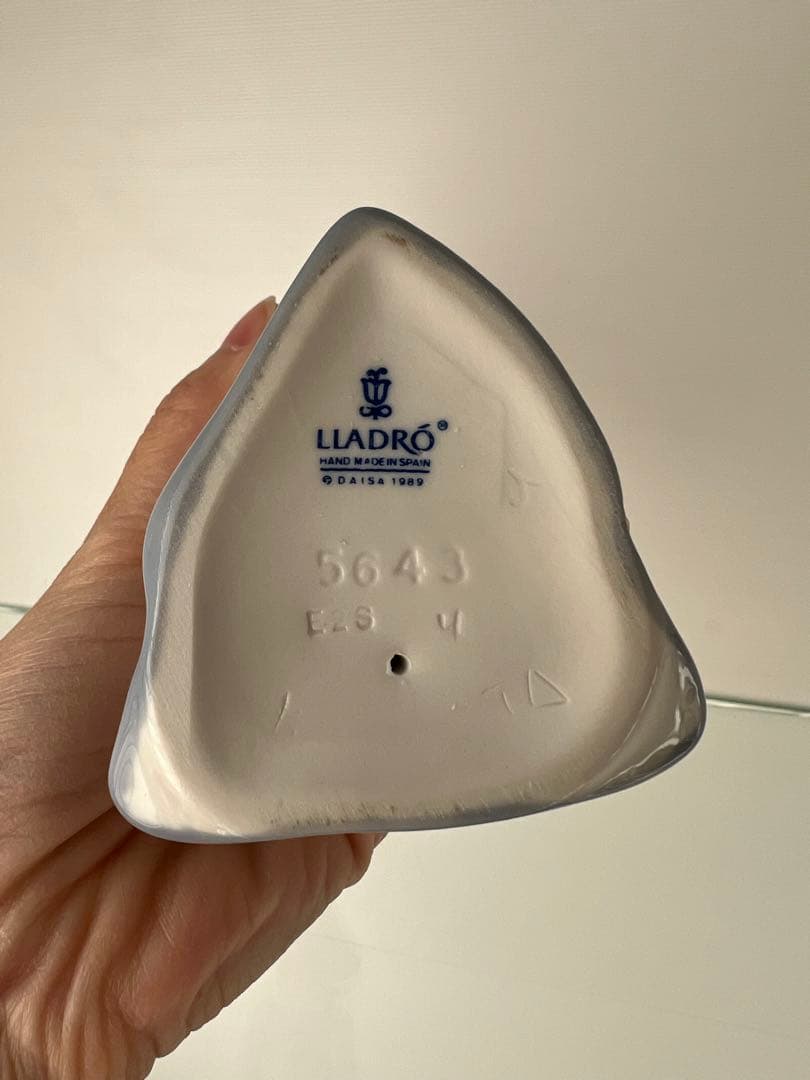 リヤドロ　綺麗なお姉さん