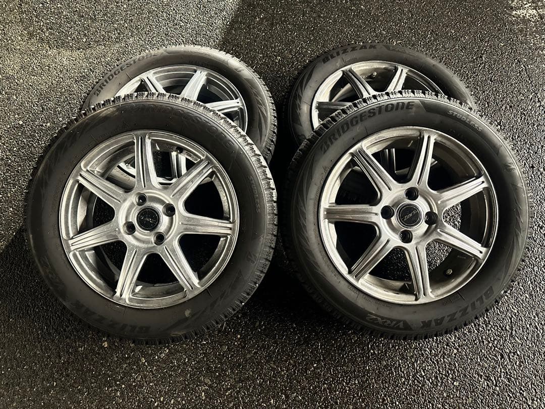 ブリヂストン スタッドレスタイヤ 15インチ165/65R15