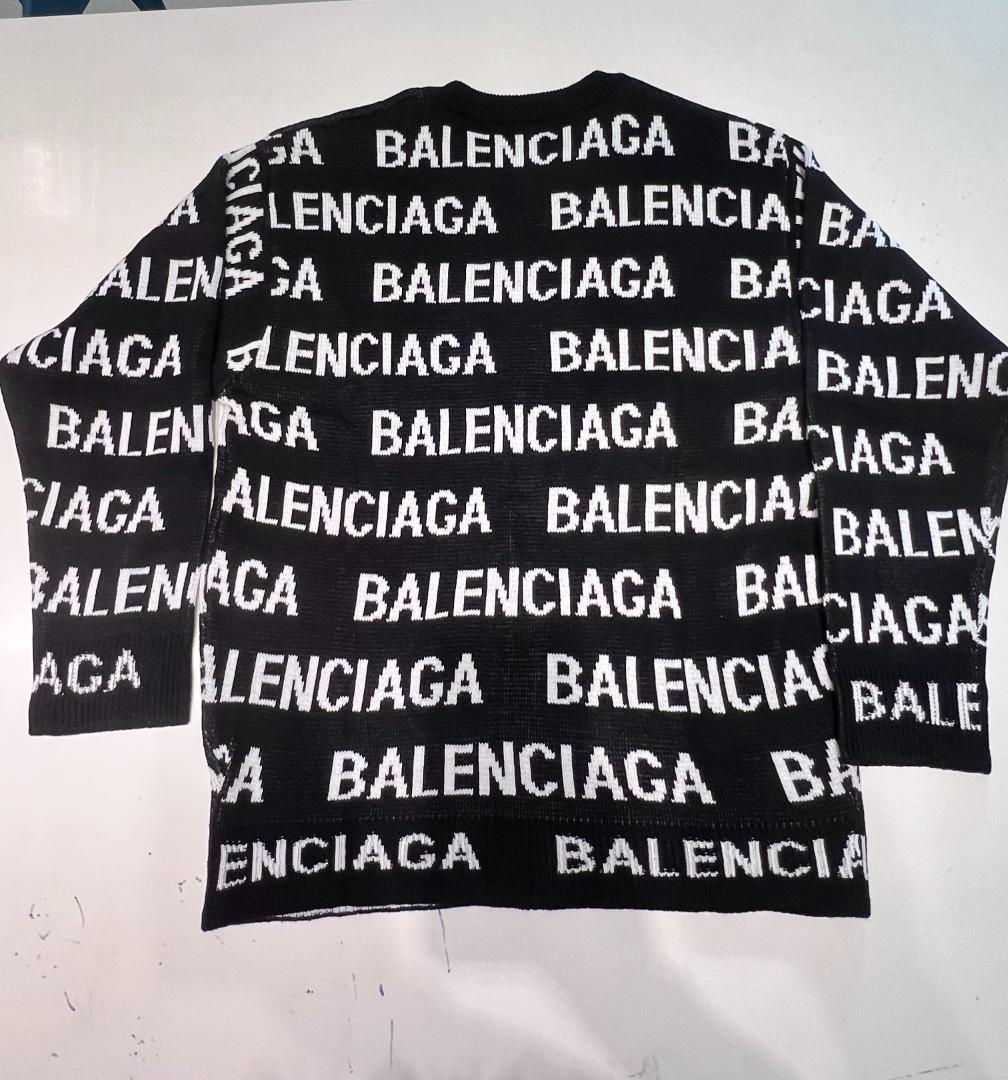 BALENCIAGA ブラック ロゴニットセーター