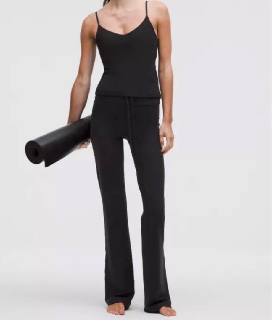 ルルレモンフレアパンツ 4