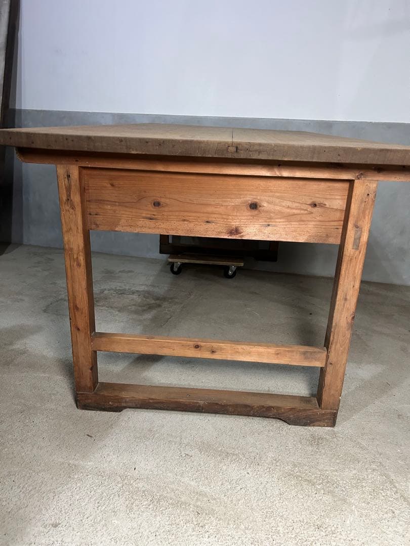 a ダイニングテーブル 引き出し 棚